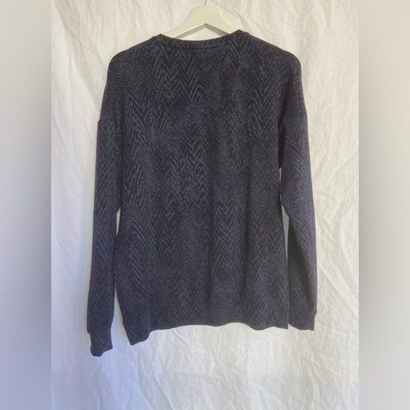Athleta Studio To Street Charcoal Heather Medusa Print Pullover Size Small - Picture 10 of 11